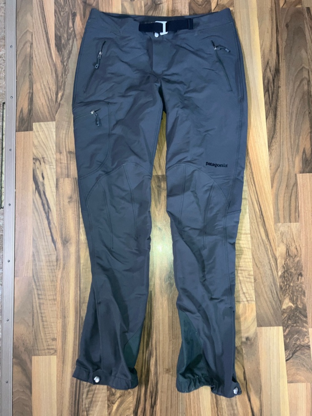 Patagonia Gray women’s belted waist outdoor hiking Alpine Pants Sz 6
